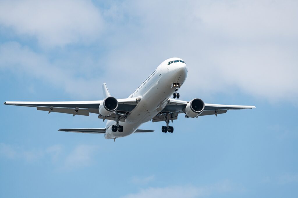 妊婦さんは飛行機に乗っても大丈夫 航空機の規則と医療面の安全性から 産婦人科オンラインジャーナル